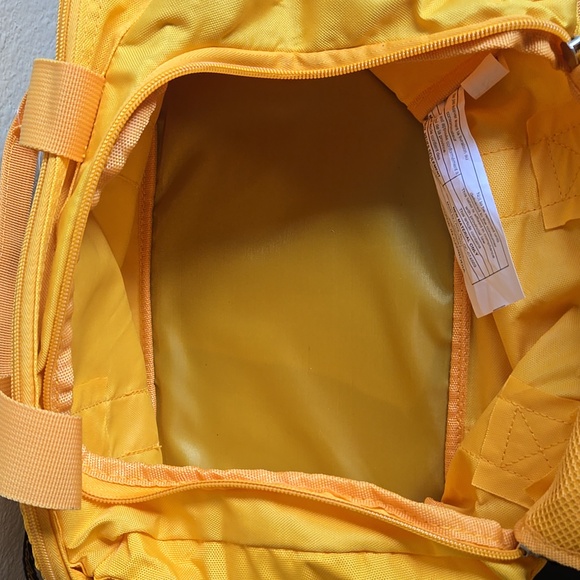 Cabelas mini duffle bag - Picture 10 of 10